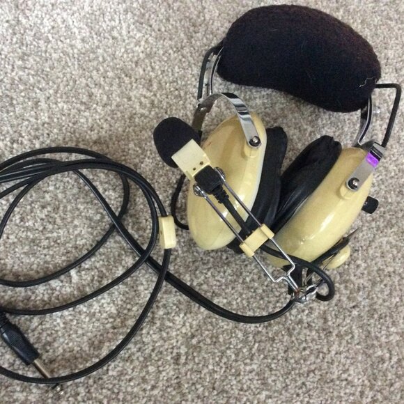 Aviation Pilot Headphones Gulf Coast Avionics Headset, Tested and Works - Picture 1 of 4